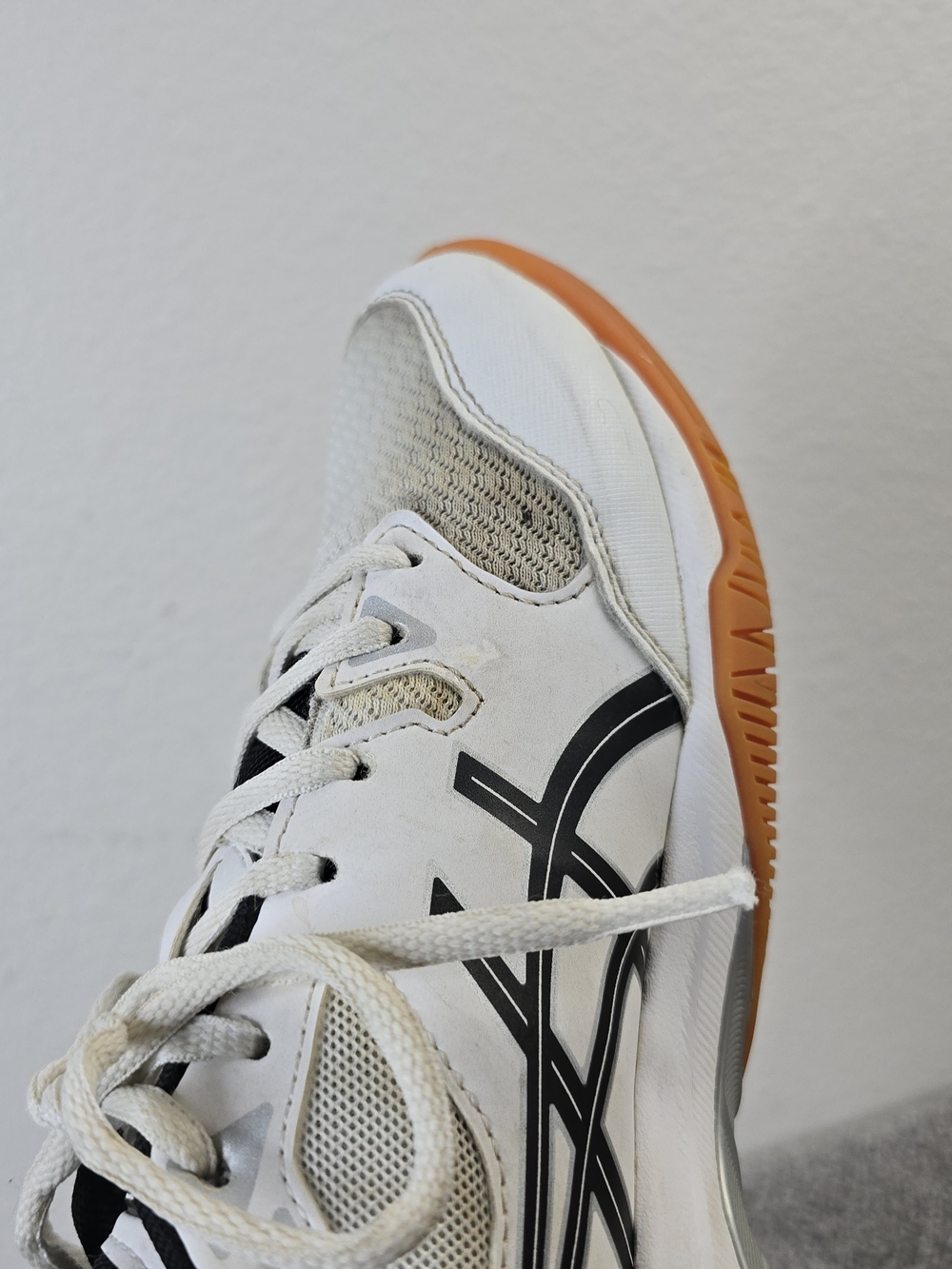 Asics GEL-Rocket 10 Womens Size 9 Volleyball Shoes White Black 1072A056 - Picture 5 of 12